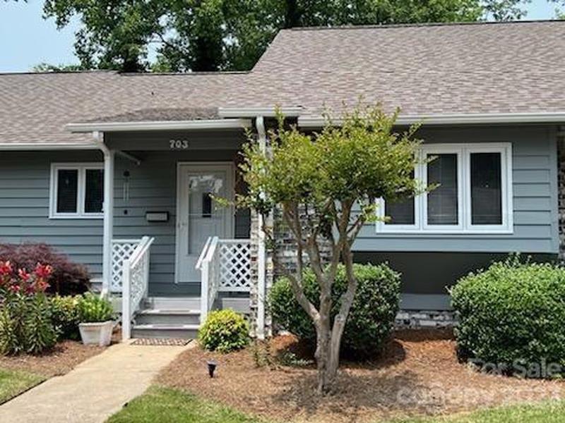 703 Wellington Hills Circle