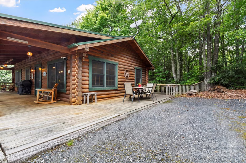 Property image 4 at 1005 Pine Tree Road, Spruce Pine, NC 28777
