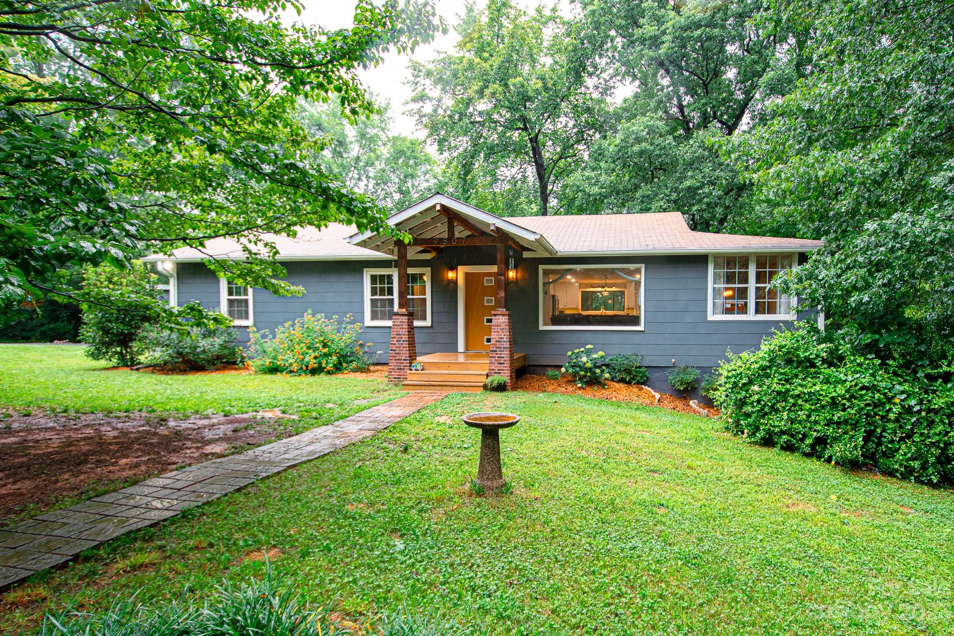 Property image 2 of 9807 Hannon Road in Timber Creek, Mint Hill, NC 28227