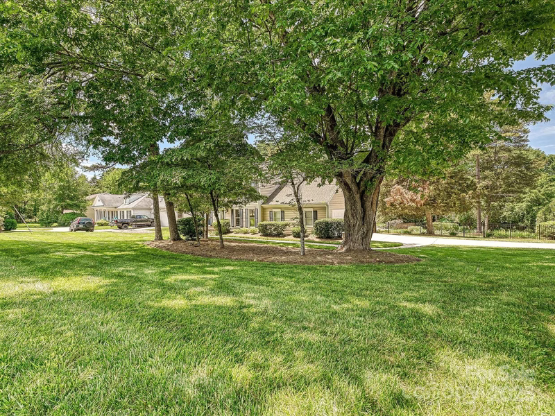 Property image 2 at 3600 Carmel Road, Charlotte, NC 28226