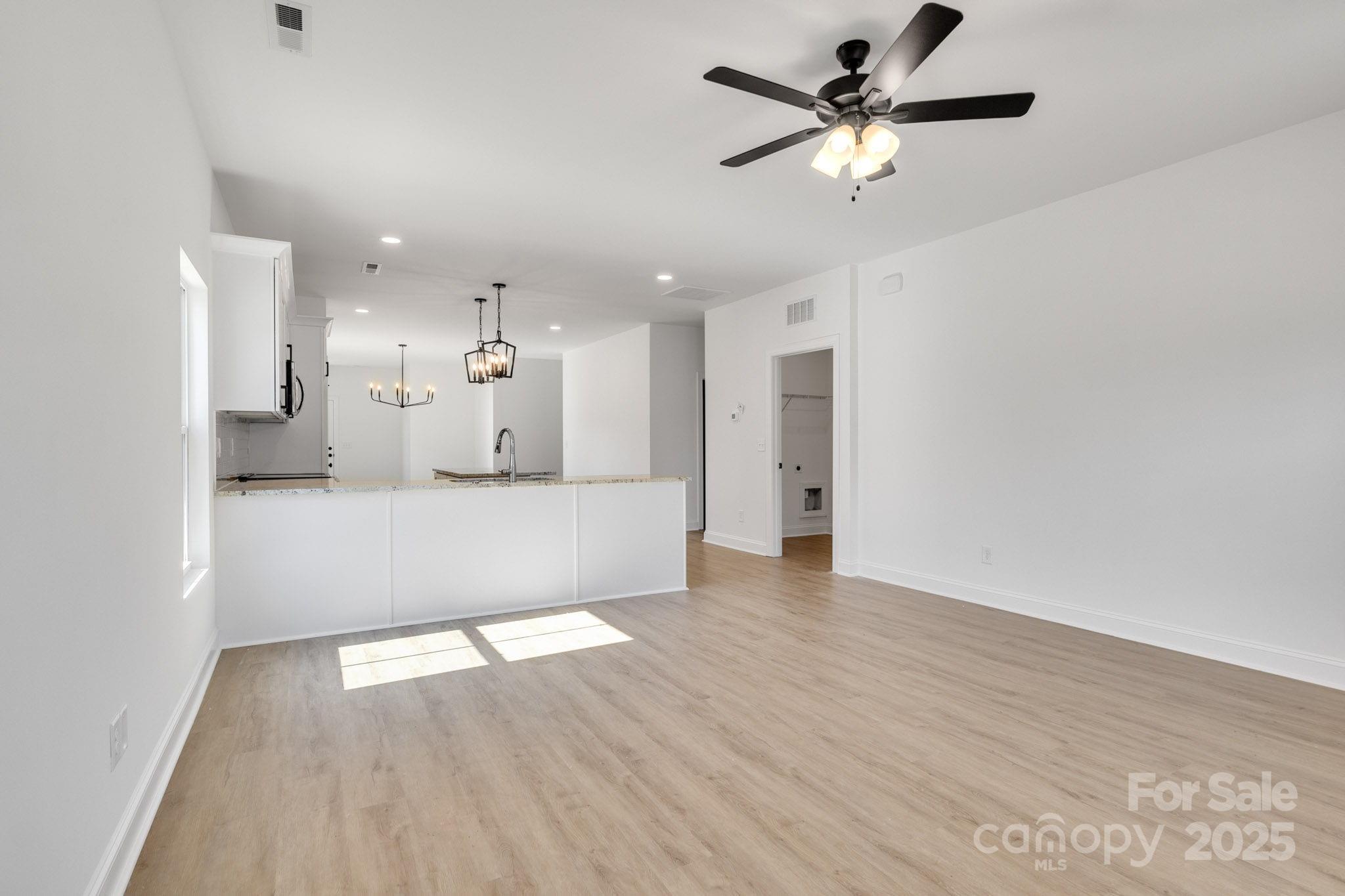 Property image 3 of 455 Contentment Court in Peacewood, Kannapolis, NC 28081