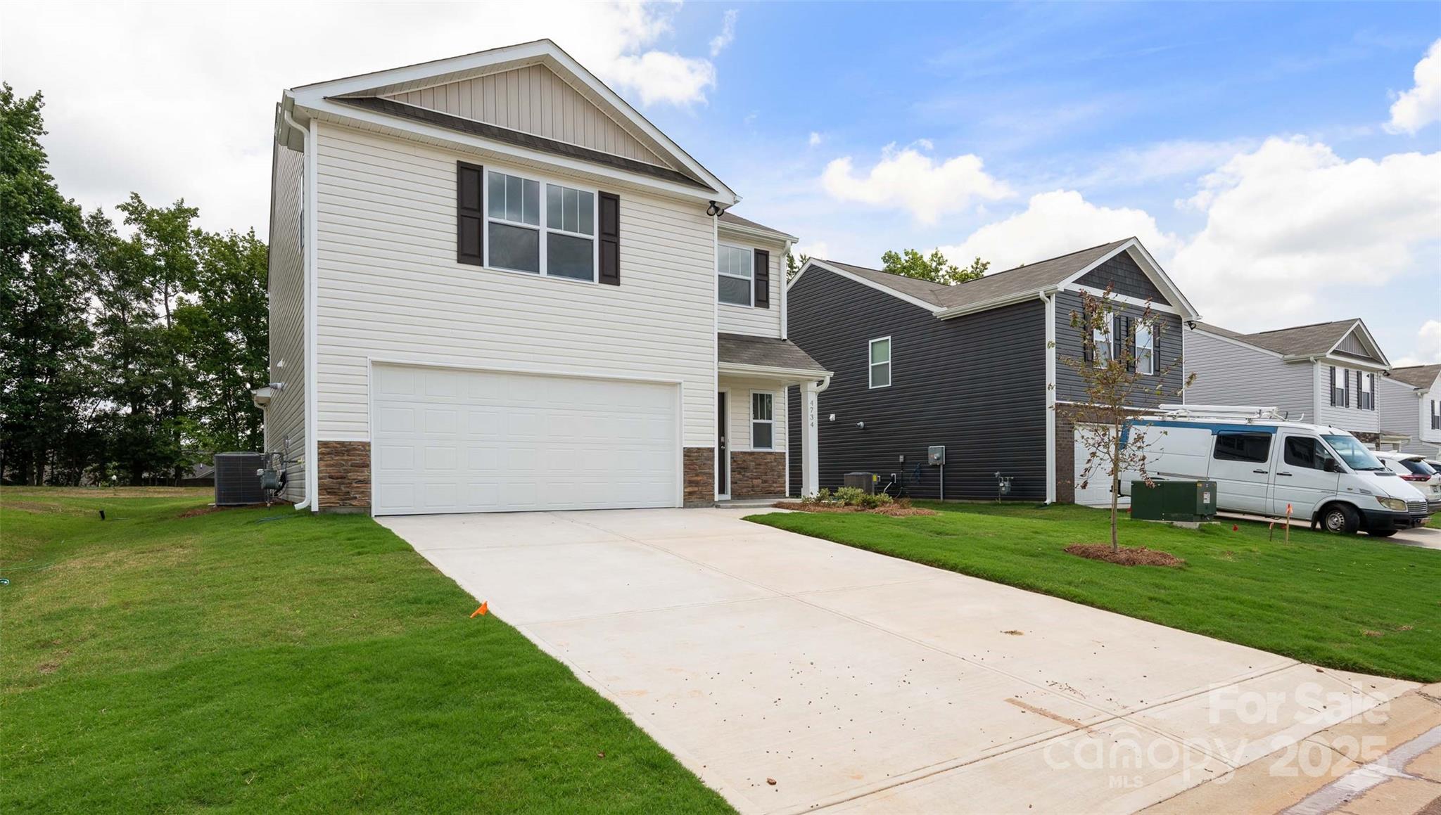 Property image 3 of 1005 20th Avenue Loop in Huffman Ridge, Hickory, NC 28602