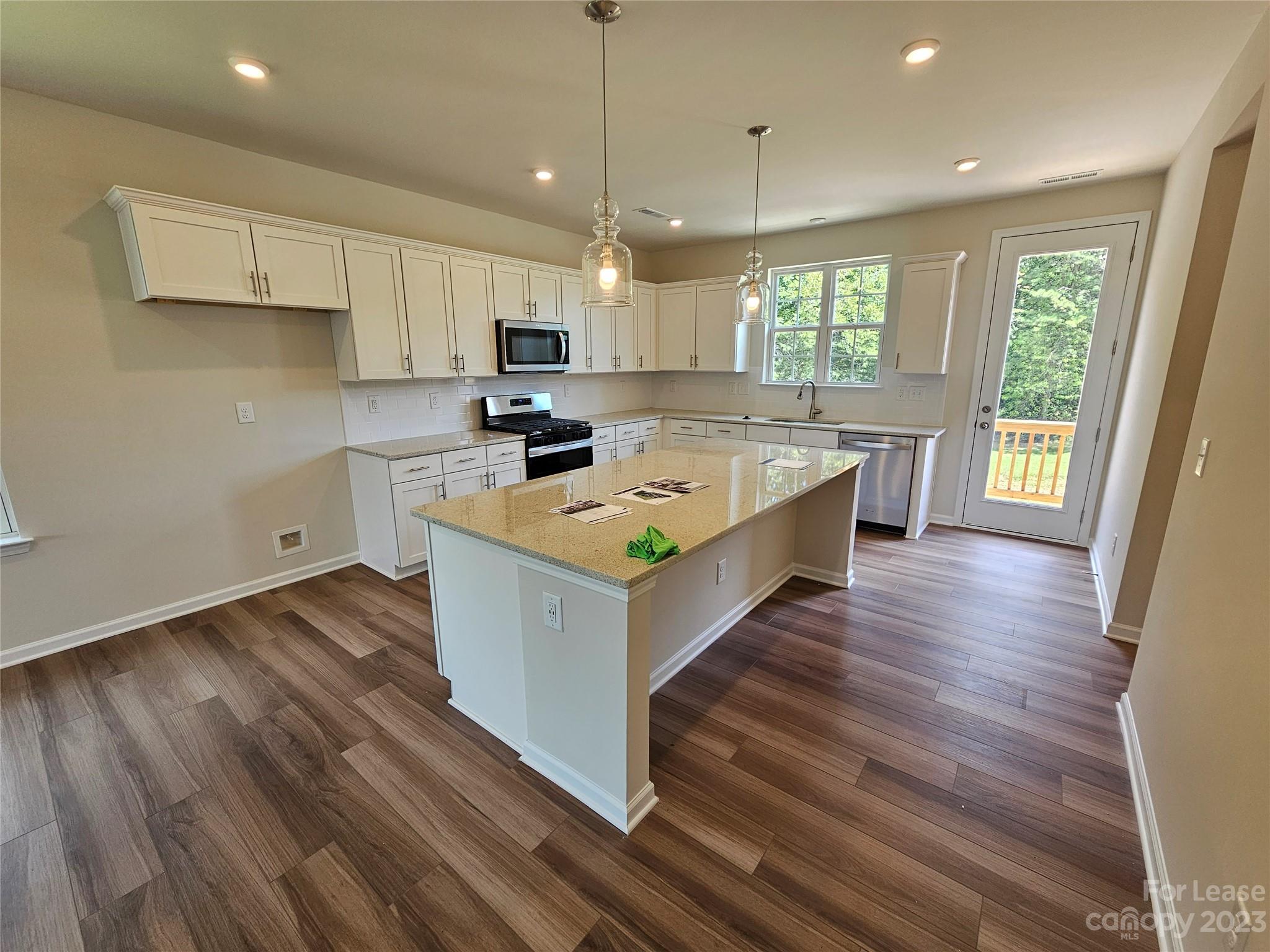 Property image 2 of 10138 Hemingway Place in Gatsby, Charlotte, NC 28227