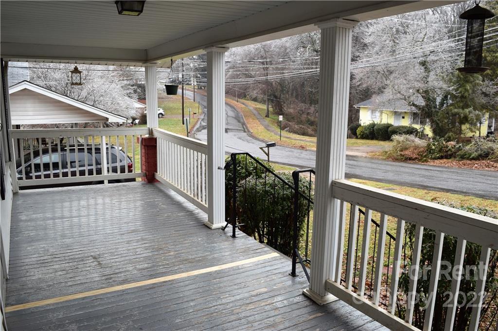 Property image 3 of 632 Front Street in Park Place, Statesville, NC 28677