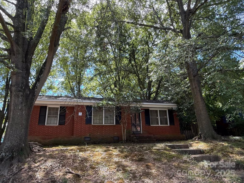 7126 Woodstream Drive