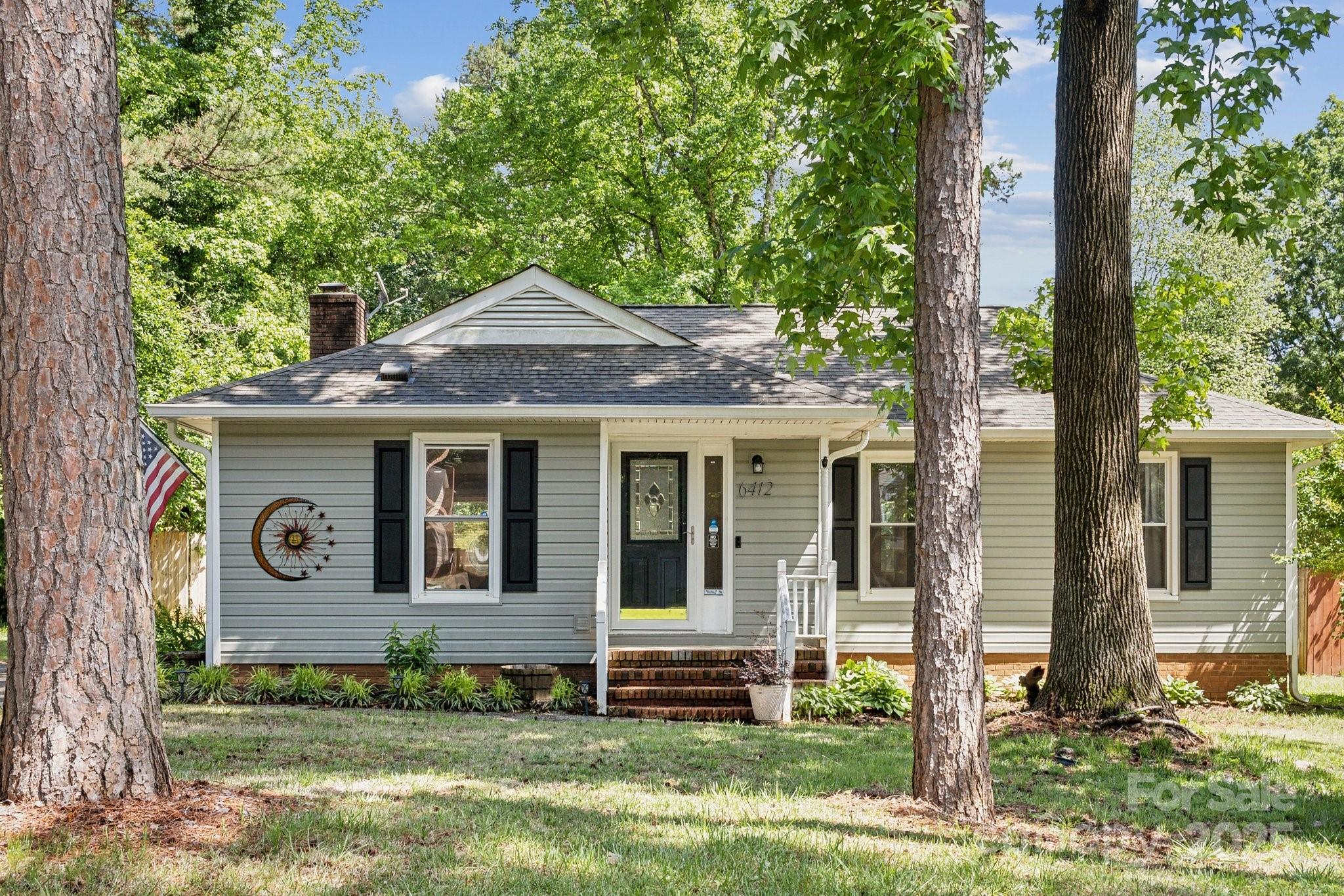 Property image 2 of 6412 Old Meadow Road in Timber Creek, Charlotte, NC 28227