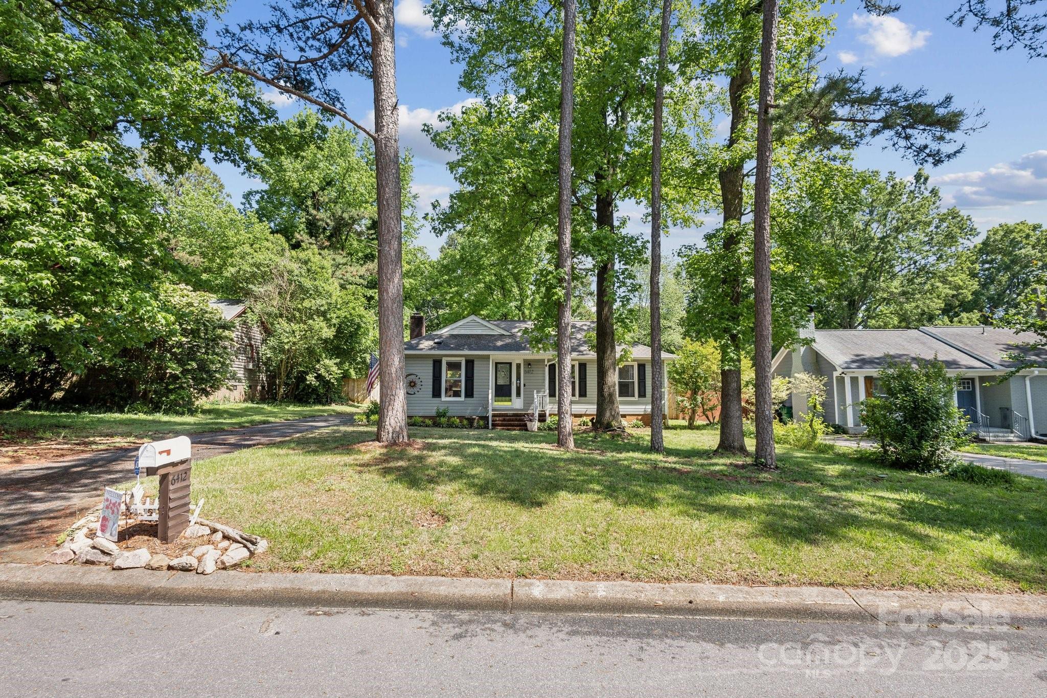 Property image 4 of 6412 Old Meadow Road in Timber Creek, Charlotte, NC 28227