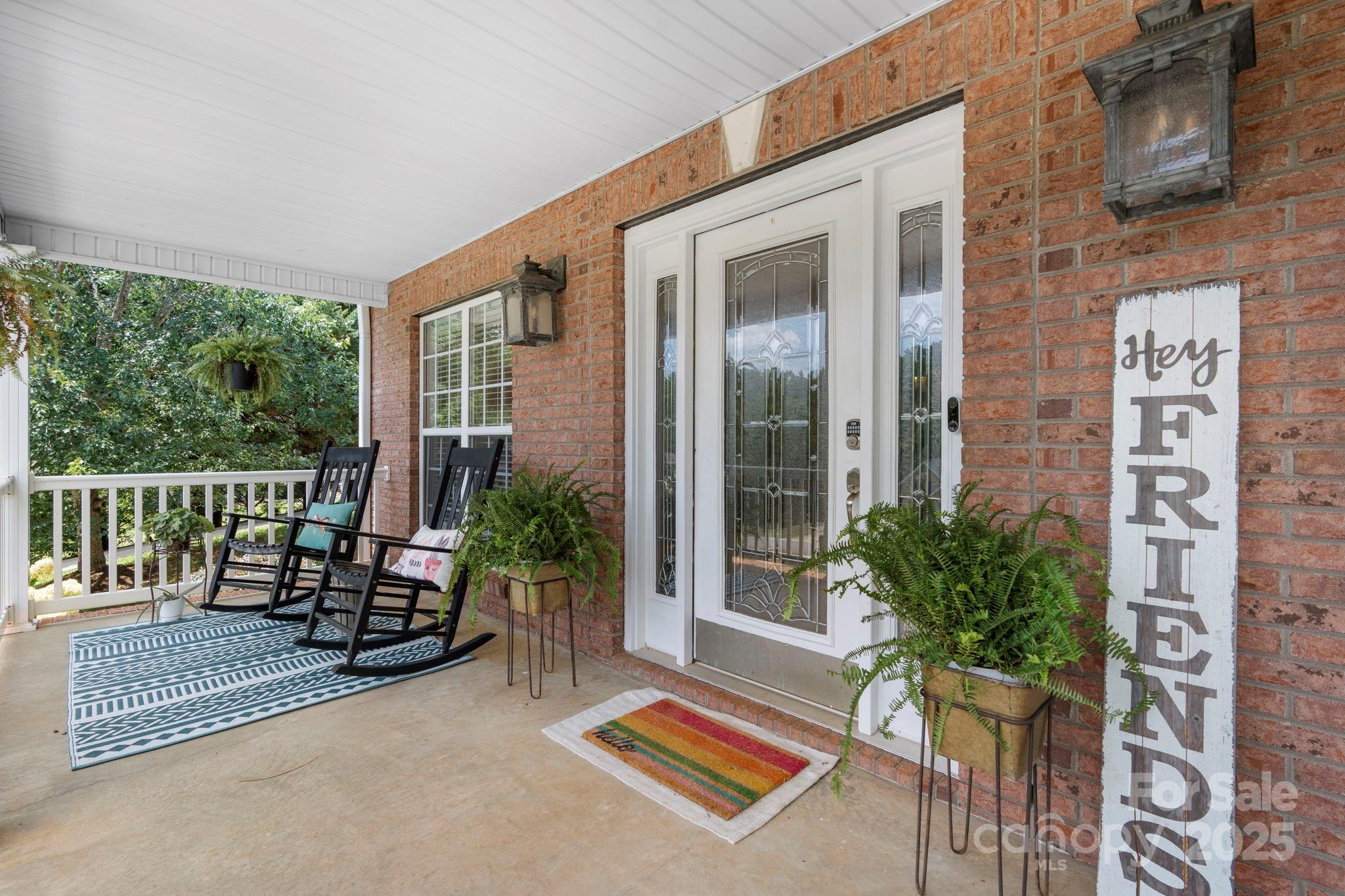 Property image 5 of 1221 Willow Creek Drive in Fairway Farms, Newton, NC 28658