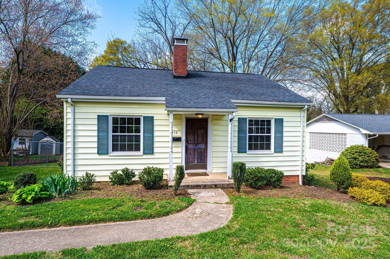 713 8th Street Drive