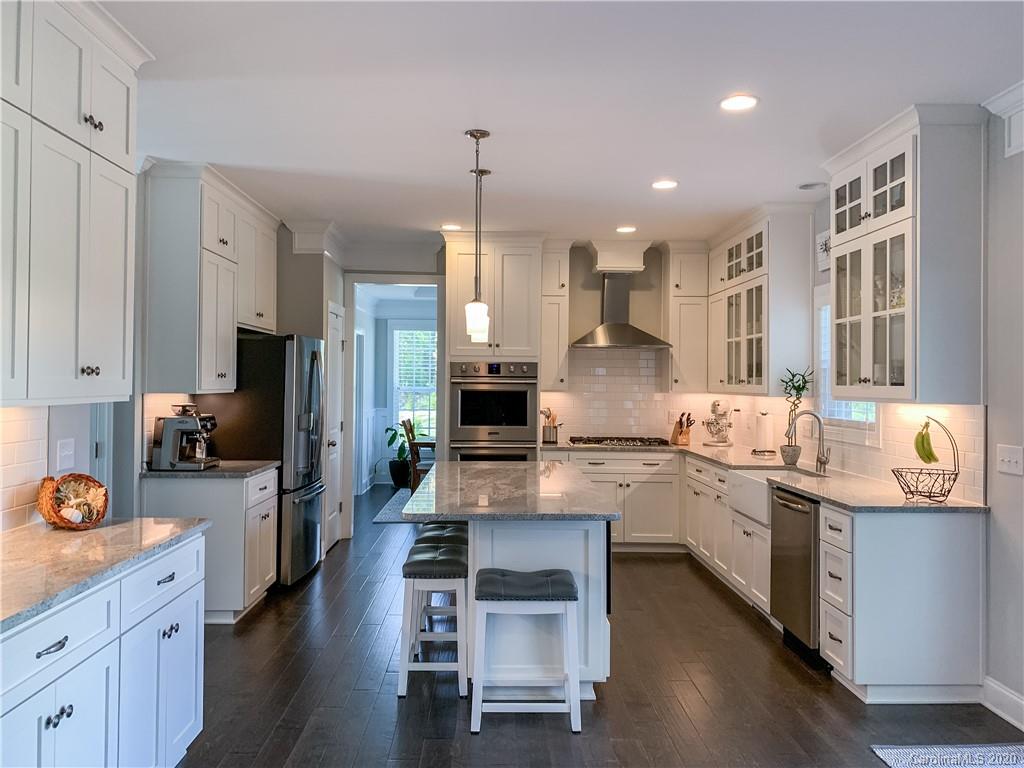 Property image 3 of 1008 Twin Pines Drive in Chestnut Place, Matthews, NC 28104