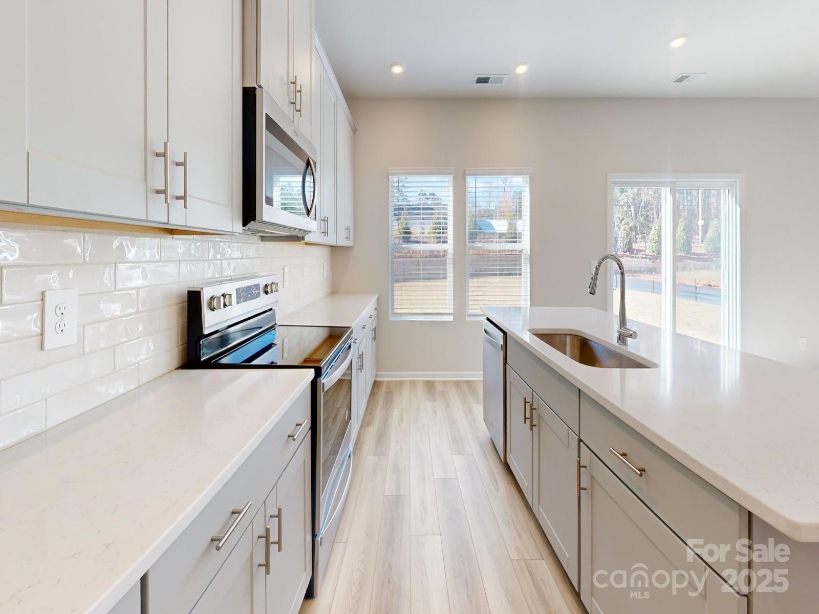 Property image 2 of 1265 Morehead Drive in Oxford Station, Salisbury, NC 28144