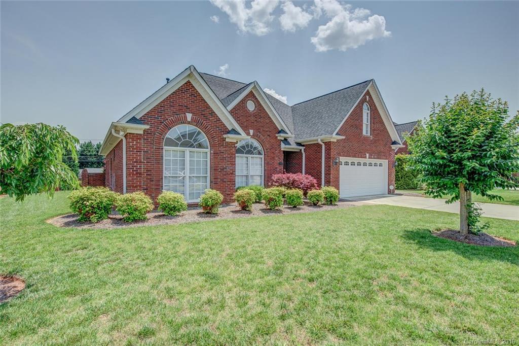 Property image 3 of 1583 Elkhart Circle in Hoffman Place, Gastonia, NC 28054