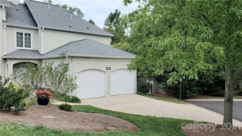 Property image 4 at 6000 S Regal Lane, Charlotte, NC 28210