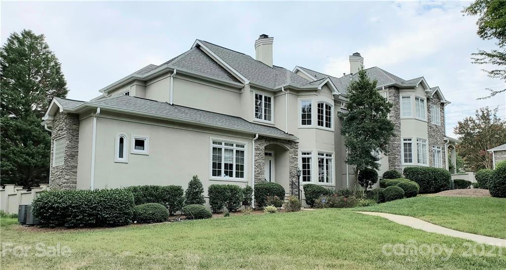 Property image 2 of 6000 S Regal Lane in Royal Crest, Charlotte, NC 28210