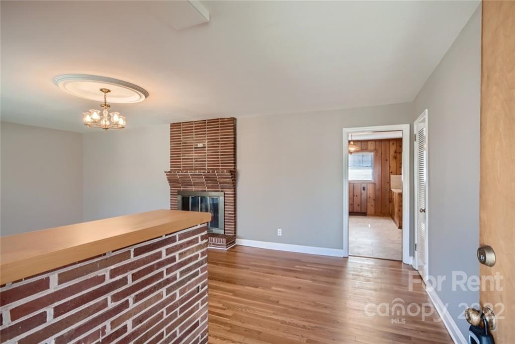 Property image 3 of 2020 Helen Drive in Sedgefield, Gastonia, NC 28054