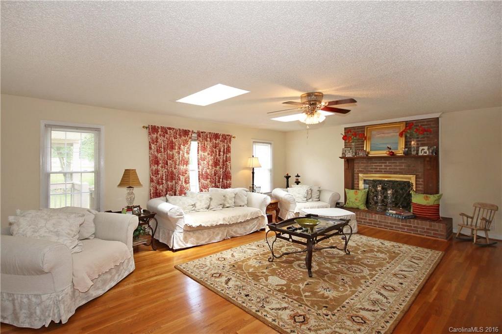 Property image 4 of 2905 Valley Farm Road in Valley Farms, Waxhaw, NC 28173