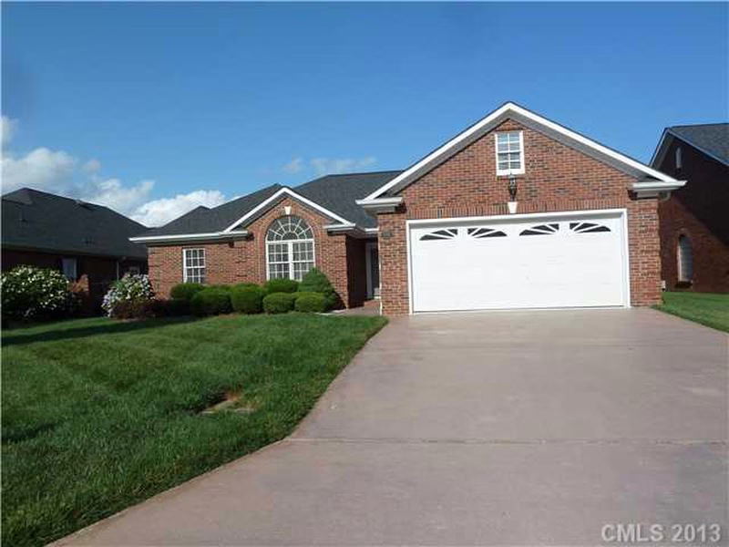1542 Elkhart Circle