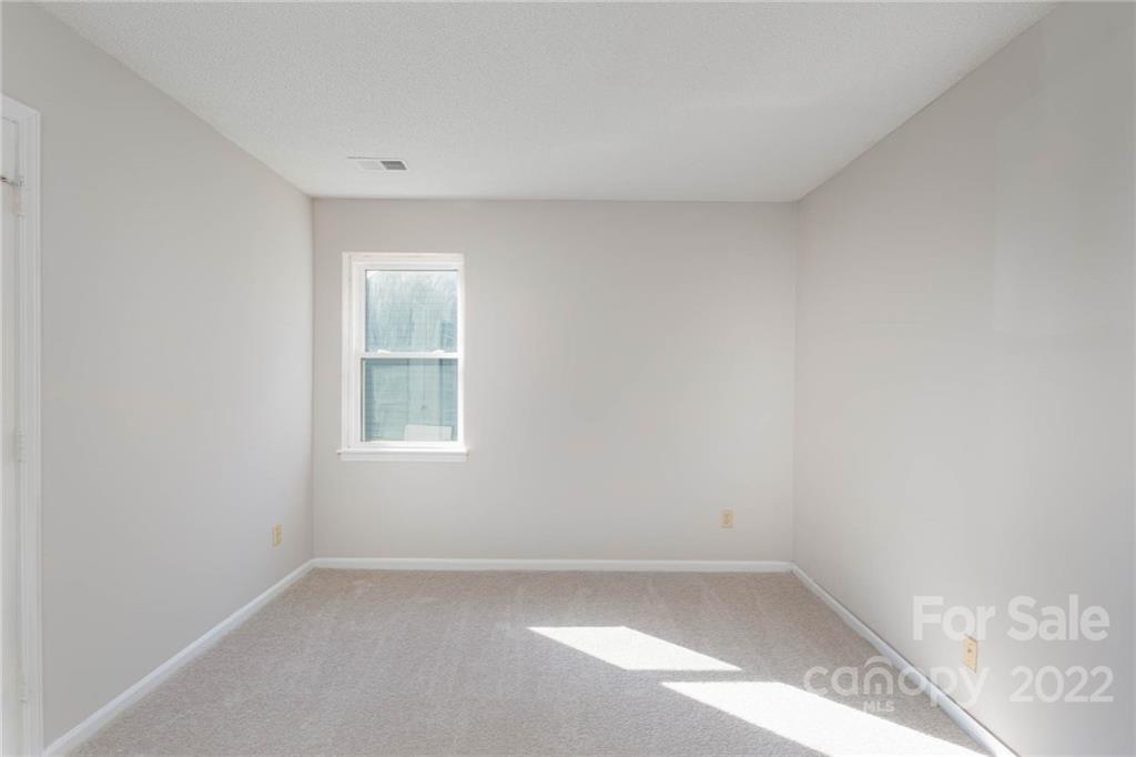 Property image 5 of 9632 Buckskin Lane in Timber Creek, Mint Hill, NC 28227