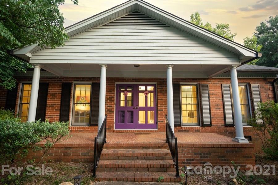 Property image 2 of 261 Windsor Drive in Eagle Heights, Salisbury, NC 28144