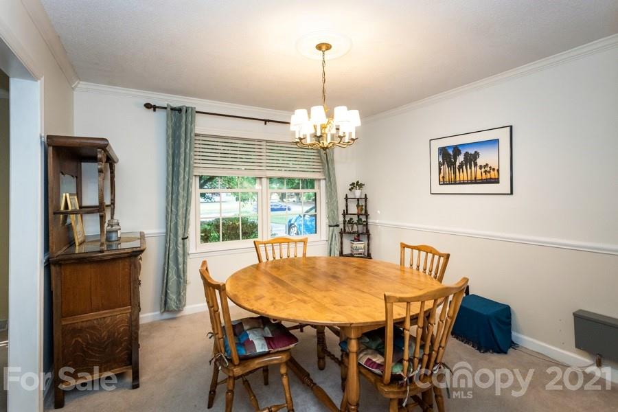 Property image 4 of 261 Windsor Drive in Eagle Heights, Salisbury, NC 28144