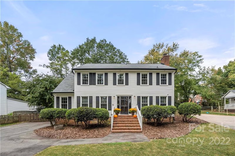 5948 Sharon Hills Road