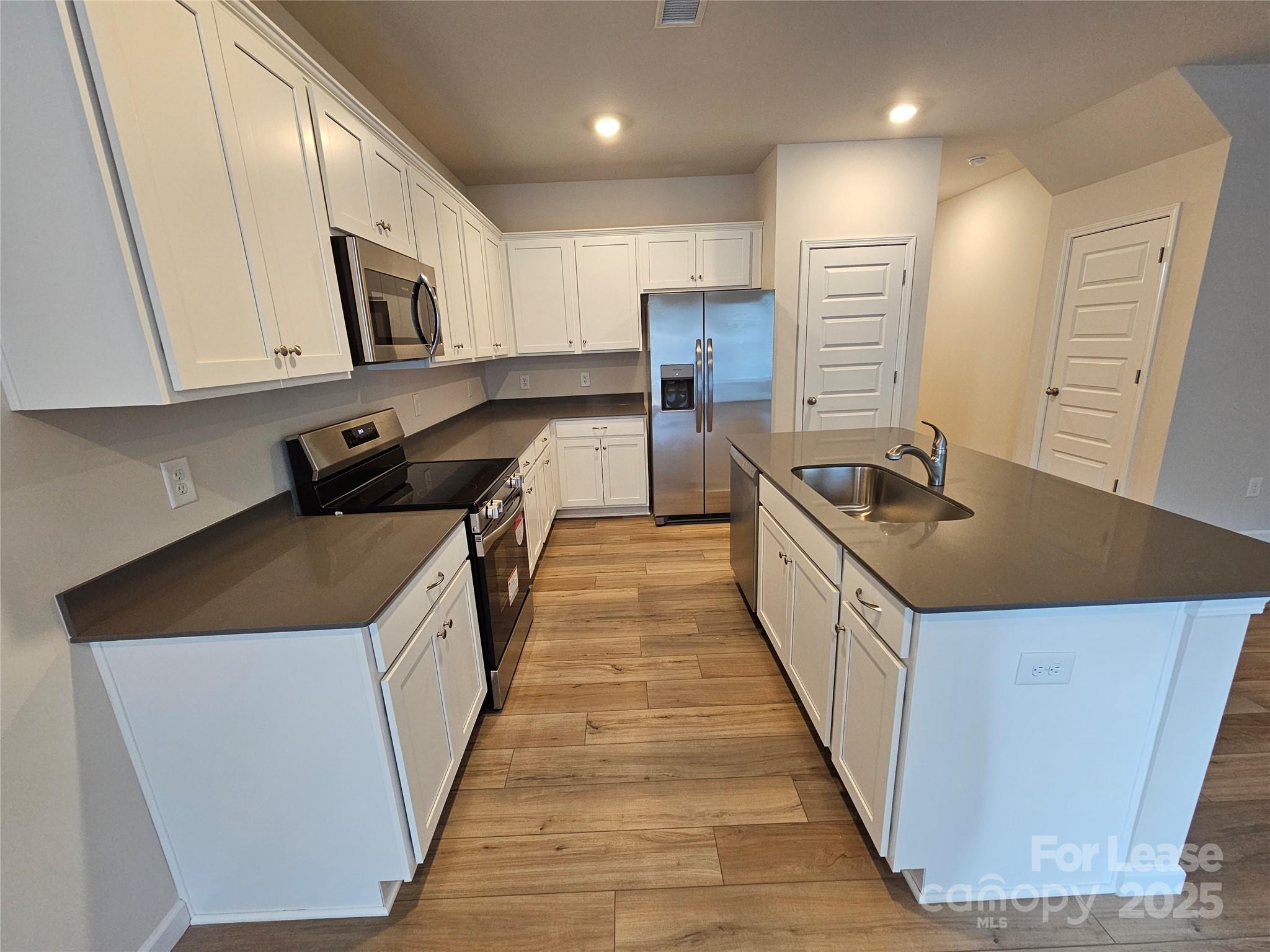 Property image 2 of 2711 Winn Mill Drive in Ruby Dixon Crossing, Gastonia, NC 28056