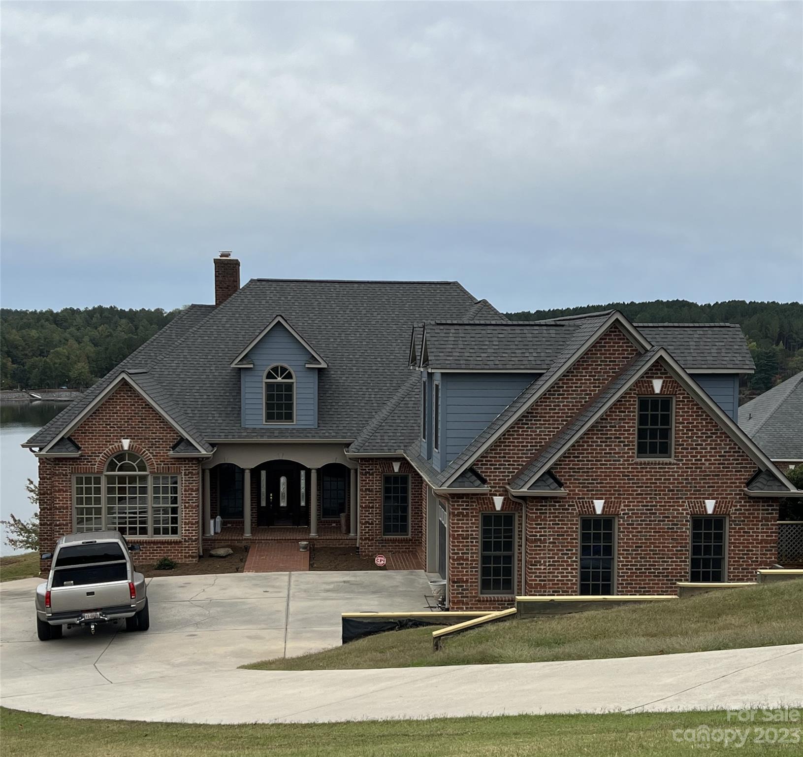 Property image 2 of 5545 Land Harbour Drive in Doe Run, Granite Falls, NC 28630