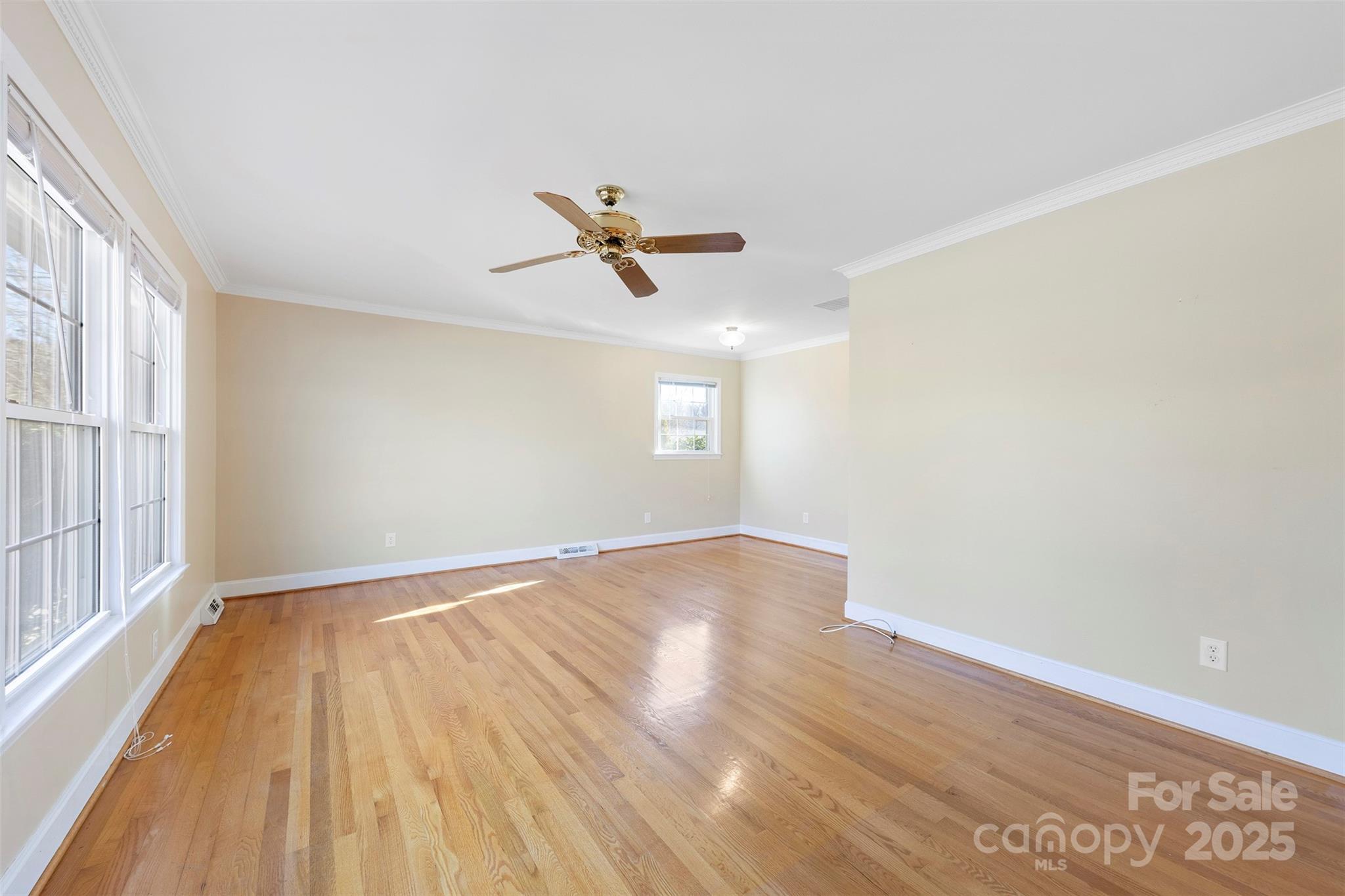Property image 4 of 1645 Nottingham Drive in Kingswood, Gastonia, NC 28054