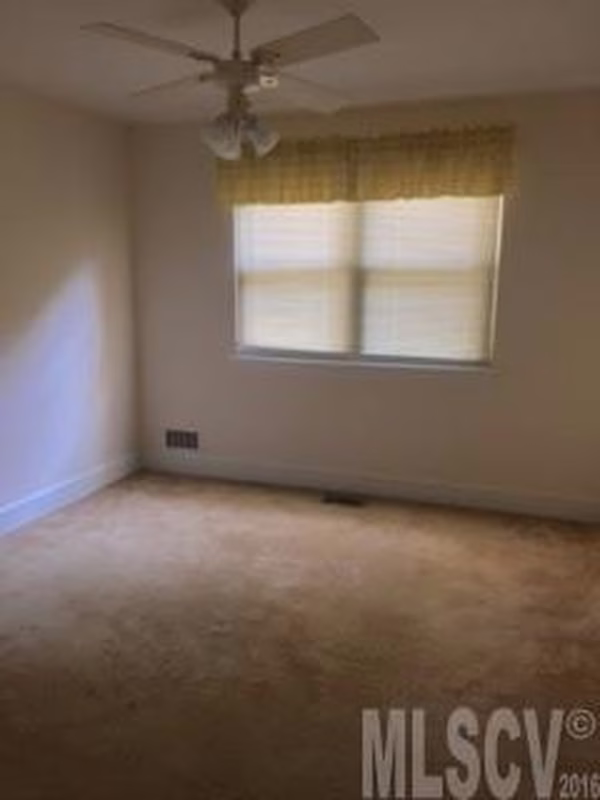 Property image 4 at 731 9th Street, Hickory, NC 28601