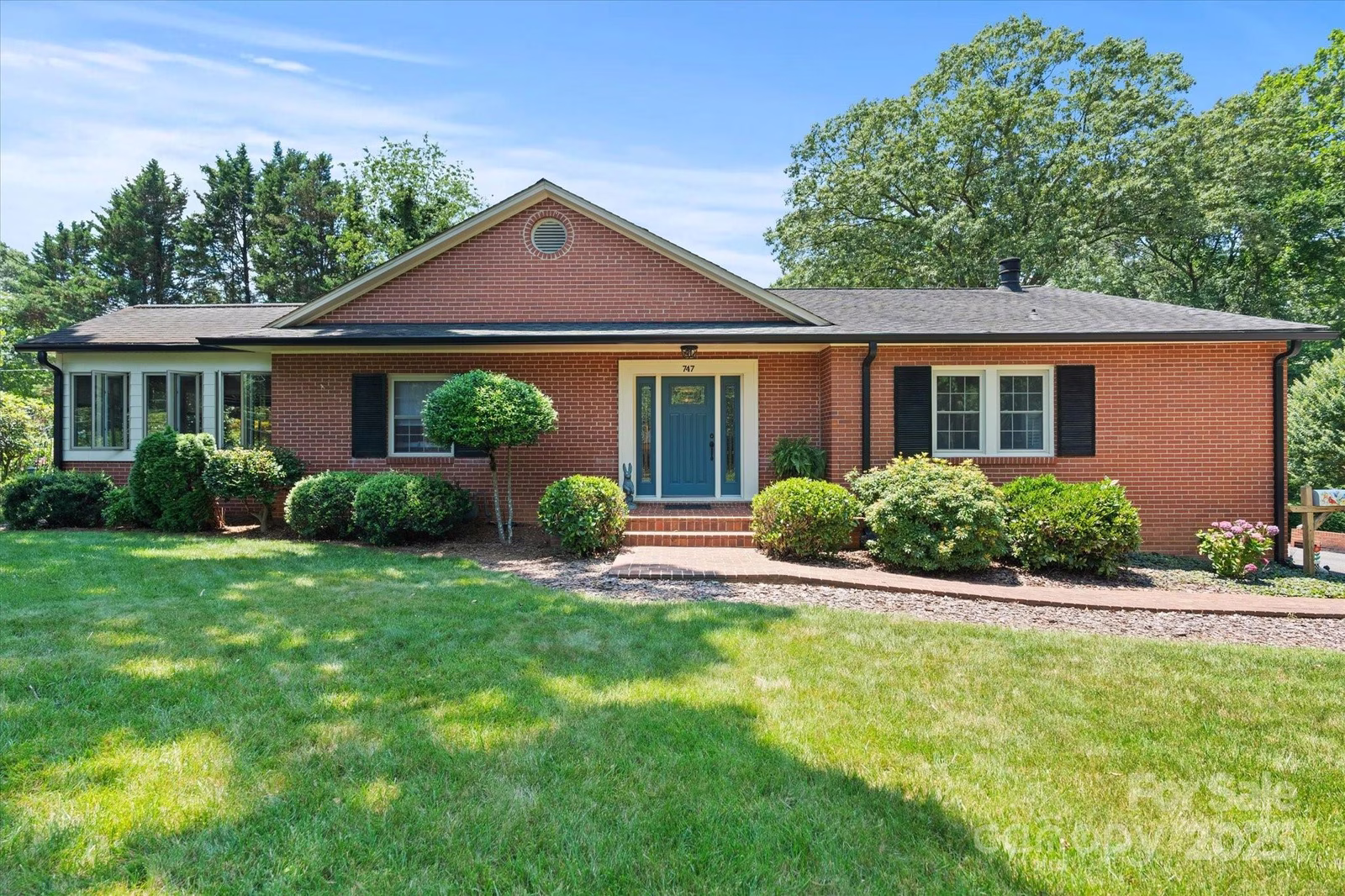 Property image 1 at 747 9th Street, Hickory, NC 28601