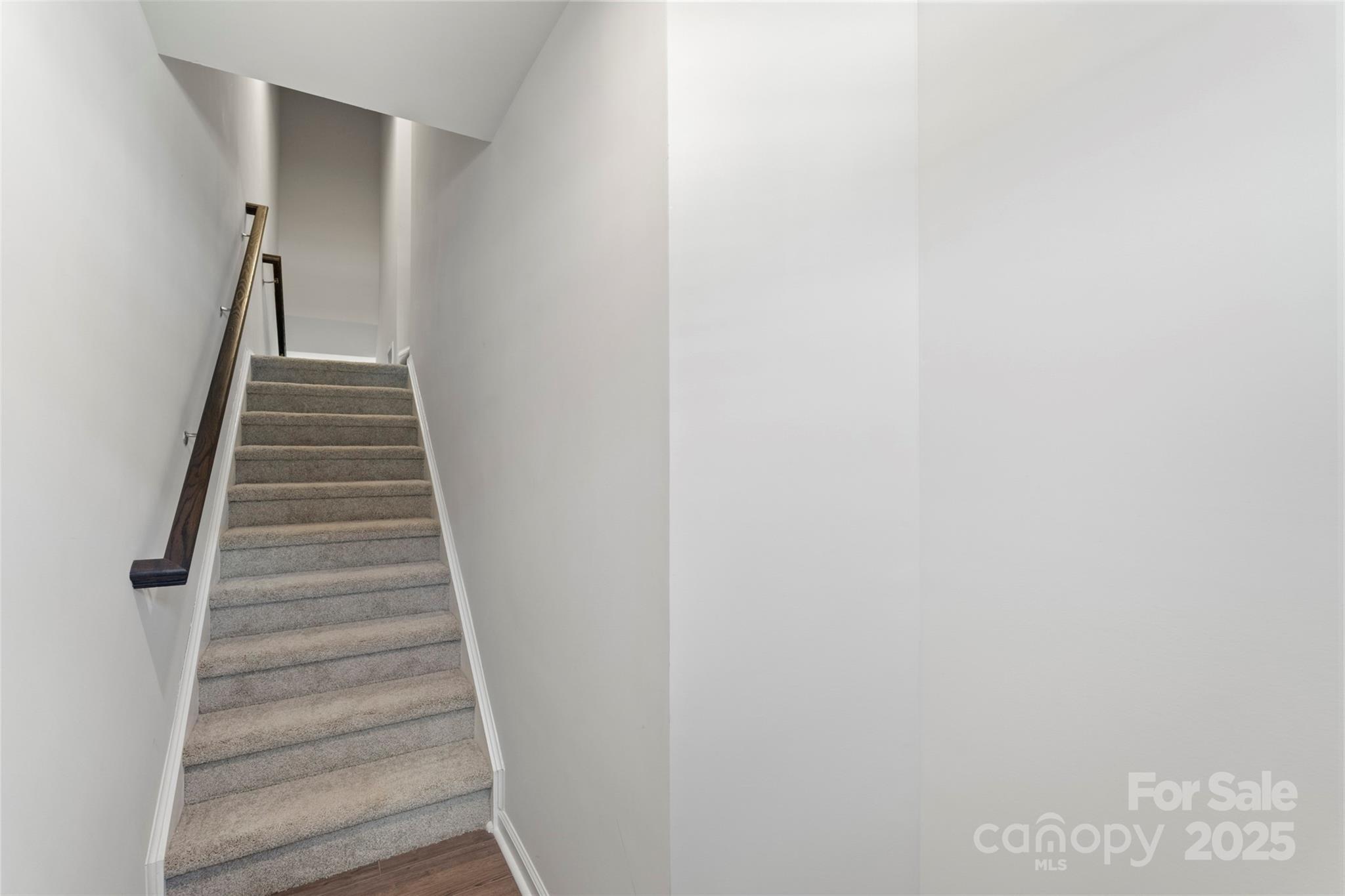 Property image 2 of 408 Moondance Drive in Tupelo, Gastonia, NC 28054