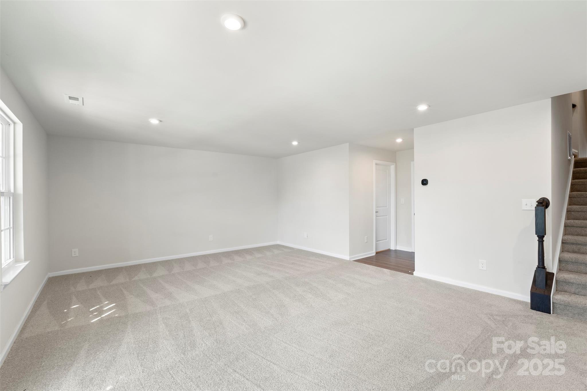 Property image 4 of 408 Moondance Drive in Tupelo, Gastonia, NC 28054