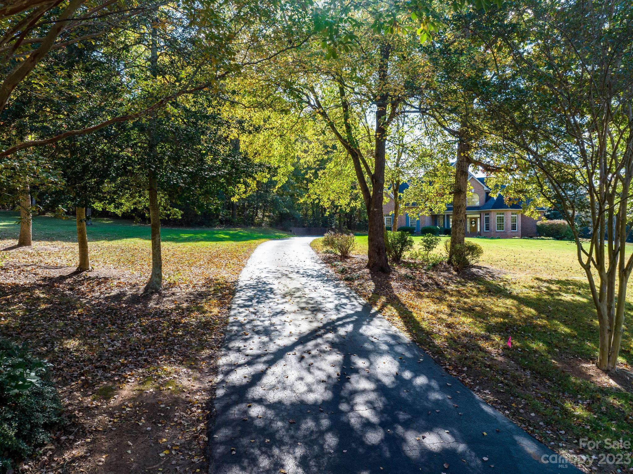 Property image 2 of 3630 Foxboro Lane in Catawba Springs, Hickory, NC 28601