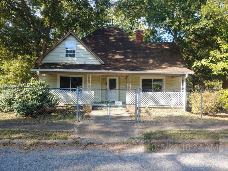 403 Vance Avenue