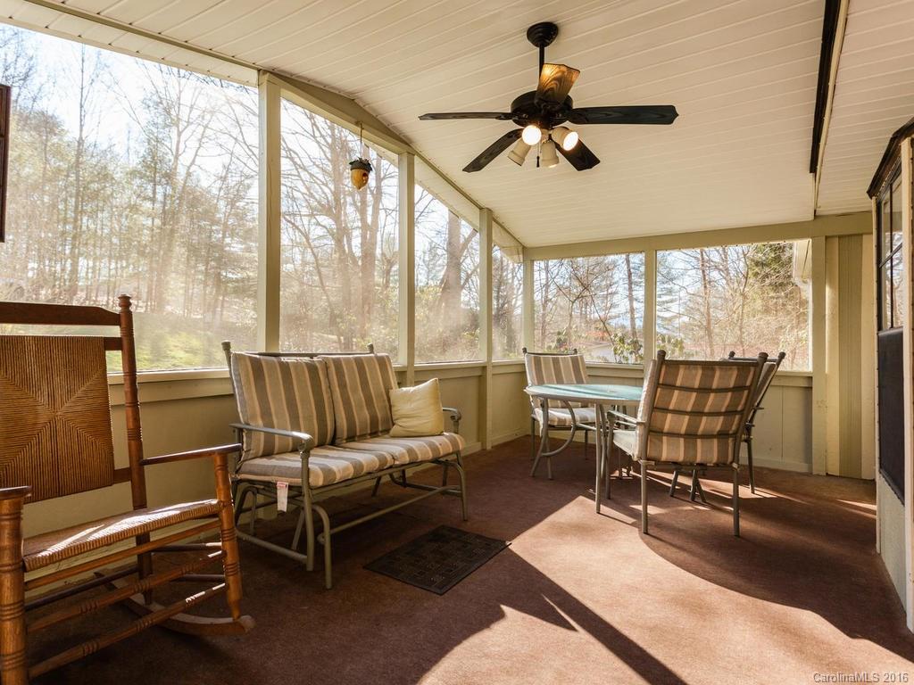 Property image 2 of 187 Fox Ridge Drive in The Woods, Hendersonville, NC 28739