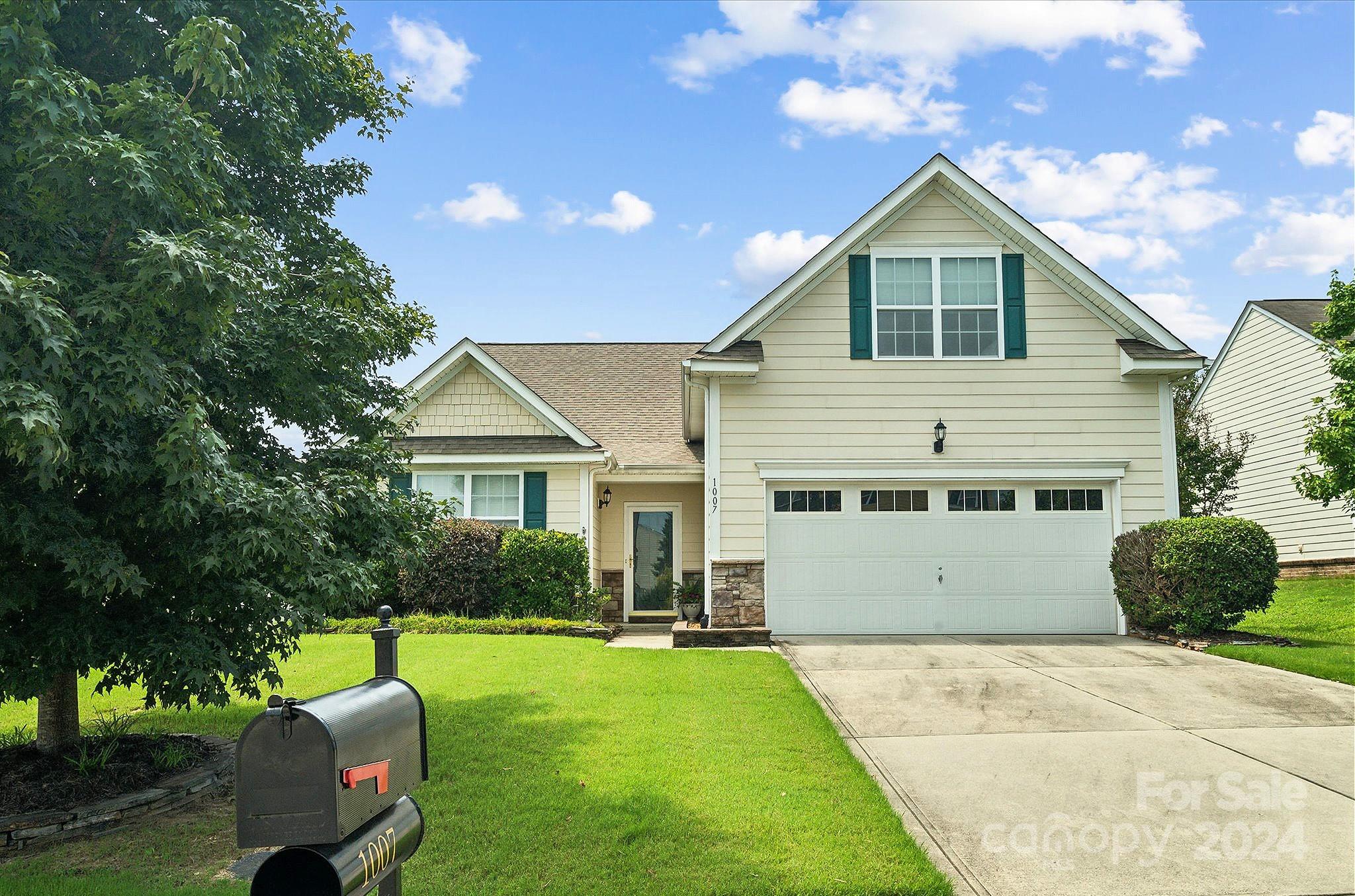 Property image 2 of 1007 Skillbeck Road in Fieldstone Farm, Indian Trail, NC 28079