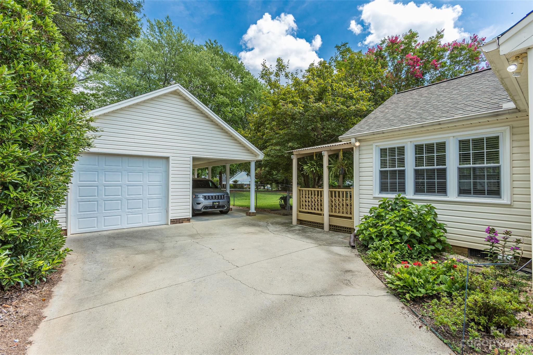Property image 5 of 1410 Georgetowne Drive in KINGSWOOD, Gastonia, NC 28054