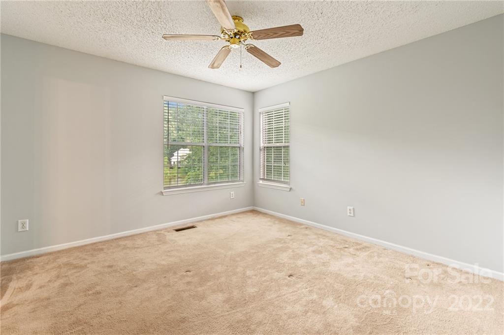 Property image 4 of 7739 Pelican Court in Pence Pond, Charlotte, NC 28227