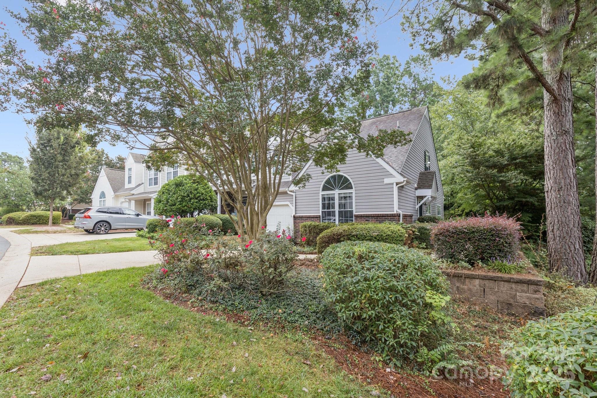 Property image 5 of 8333 Southgate Commons Drive in Southgate Commons, Charlotte, NC 28277
