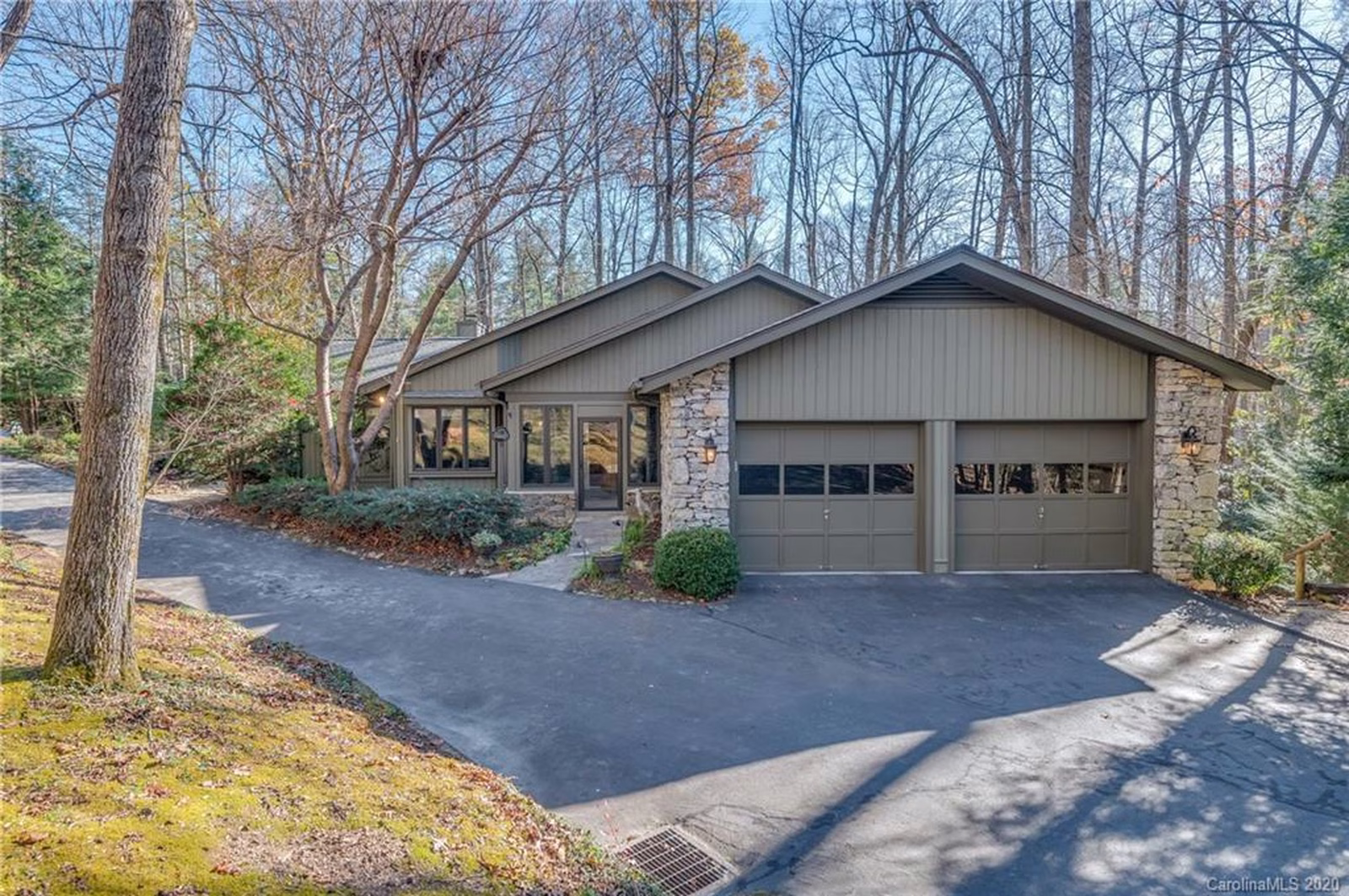Property image 1 at 147 Timber Creek Road, Hendersonville, NC 28739