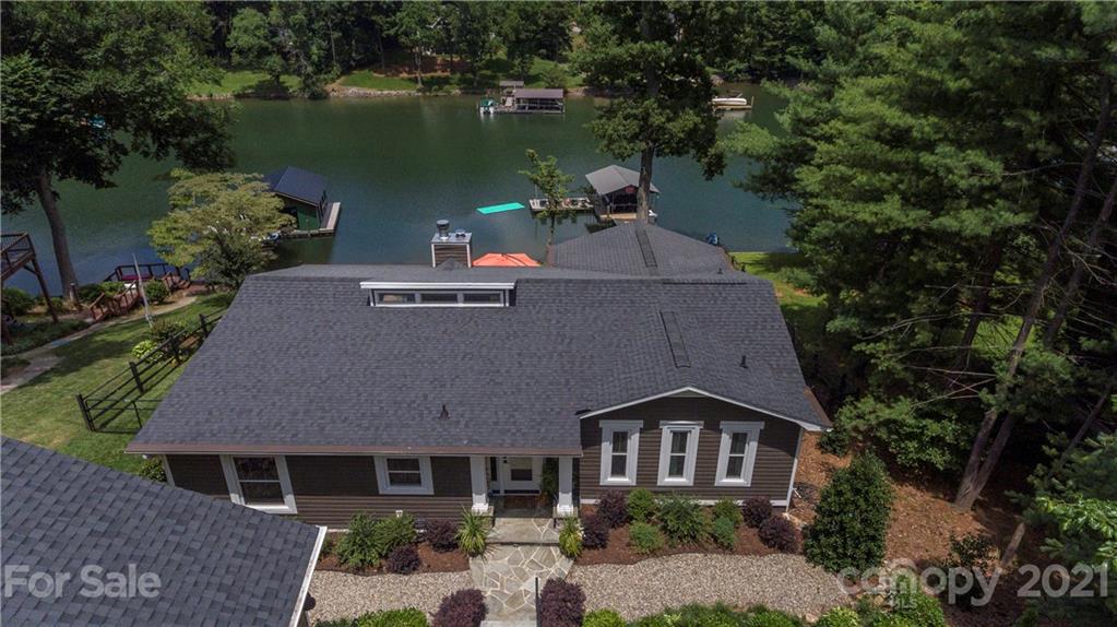 Property image 2 of 148 Lakeland Road in Holiday Harbor, Mooresville, NC 28117