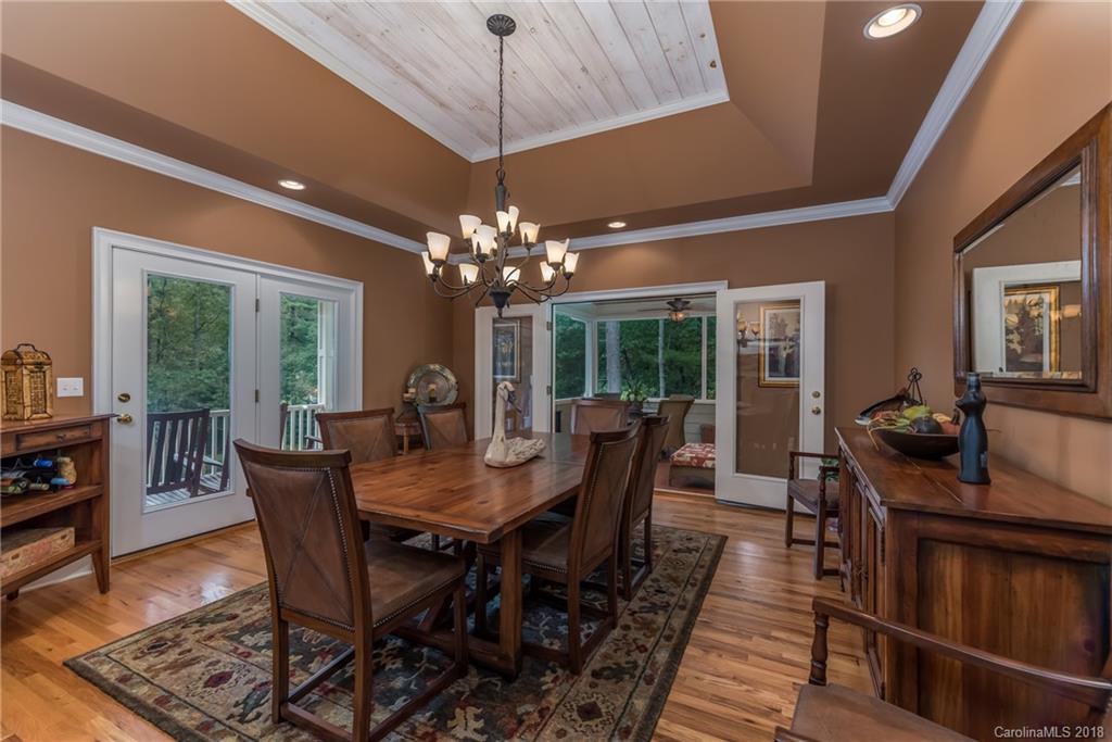 Property image 5 of 28 Oak Gate Drive in Flat Rock Lakes, Hendersonville, NC 28739