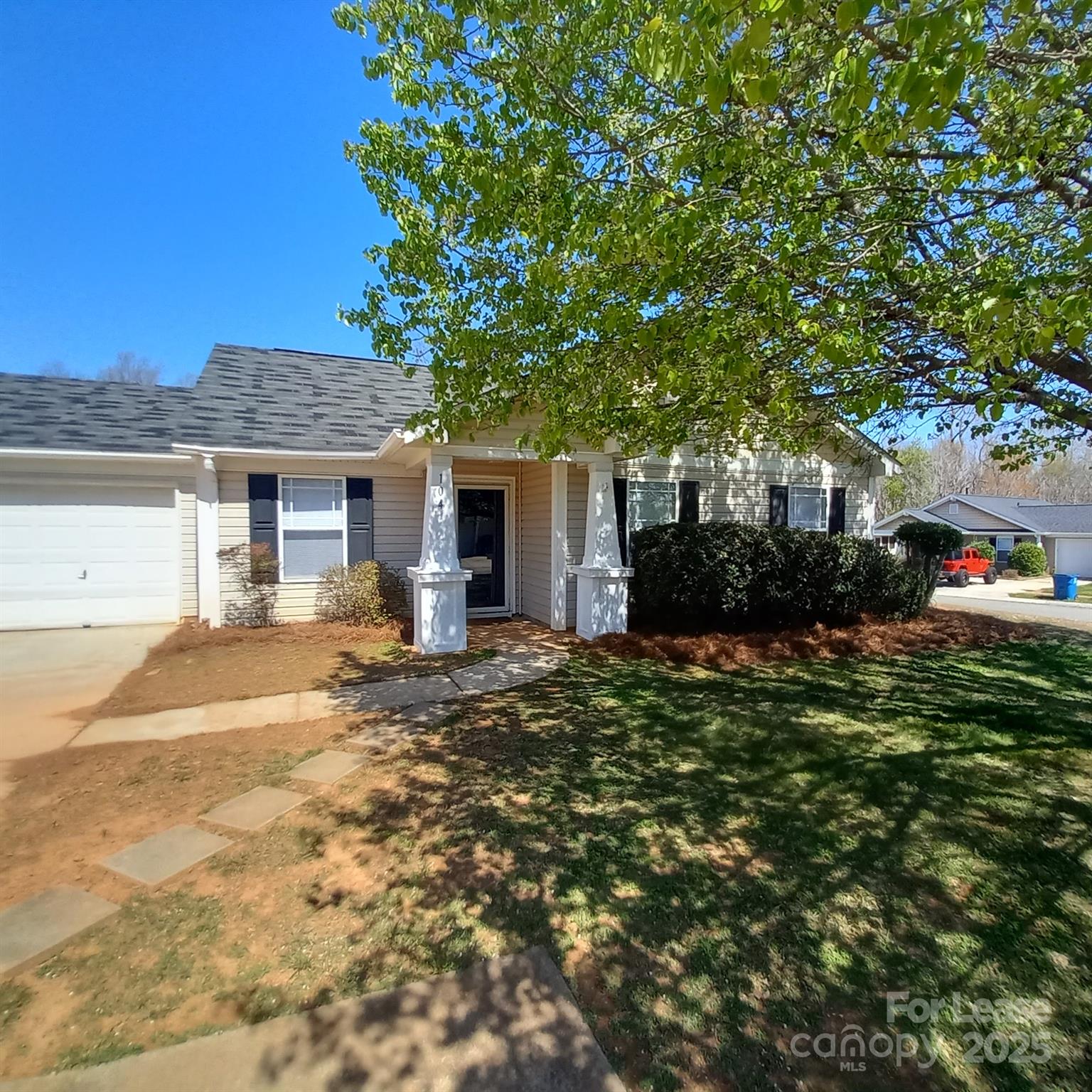 Property image 2 of 104 Duxbury Road in The Hampshires, Mooresville, NC 28115
