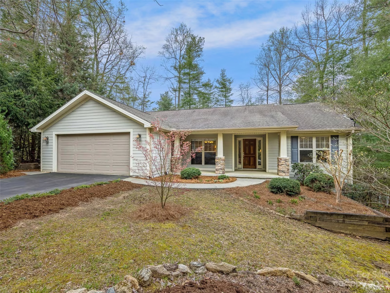 Property image 4 at 40 Indigo Way, Hendersonville, NC 28739