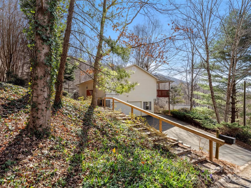 Property image 3 at 57 Mountain Site Lane, Asheville, NC 28803