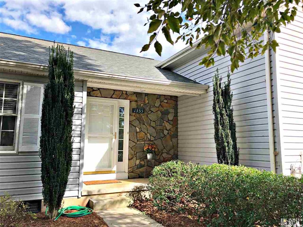 Property image 2 of 1355 Frances Court in Melrose Place, Hickory, NC 28602