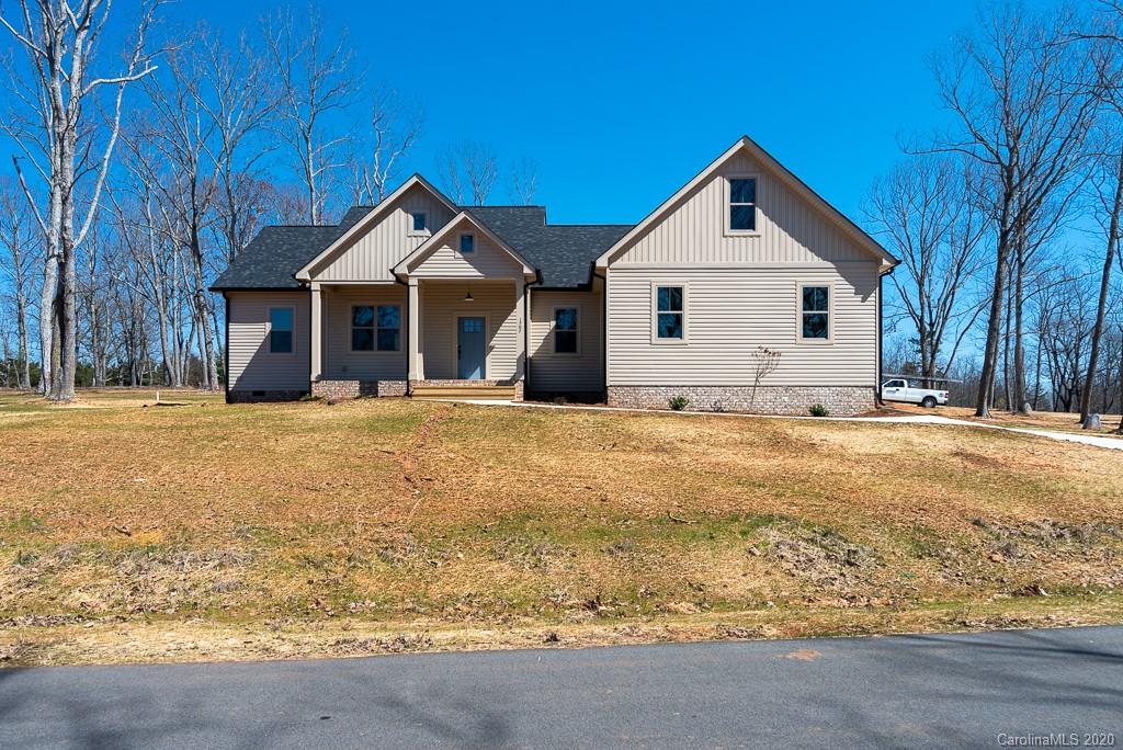 Property image 3 of 1707 Ivey Court in Ivey Ridge, Maiden, NC 28650