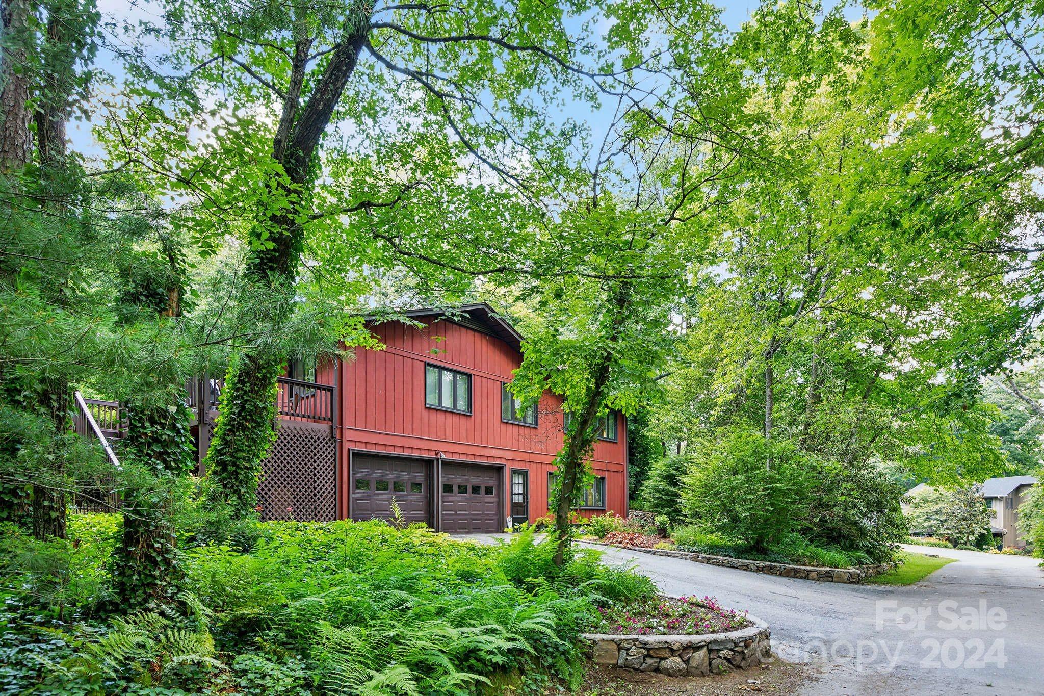 Property image 3 of 3115 Hickory Hill Road in Hickory Hill, Hendersonville, NC 28792