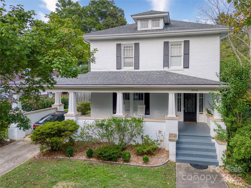306 W Marsh Street
