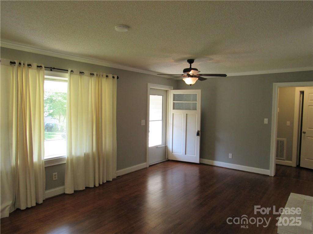 Property image 2 of 721 Sharpe Street in Park Place, Statesville, NC 28677